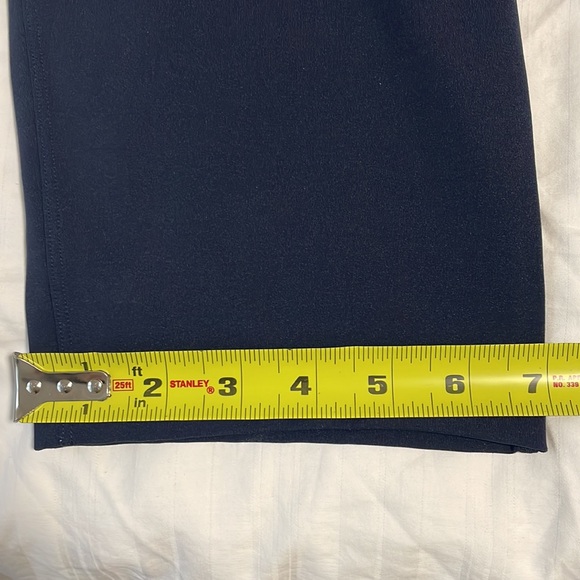 Lululemon High Rise Jogger - Picture 12 of 15